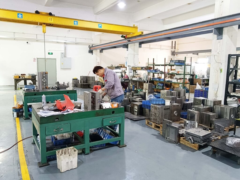 Home 6 injection molding companies mold maker dWxORVB0yocpex6r