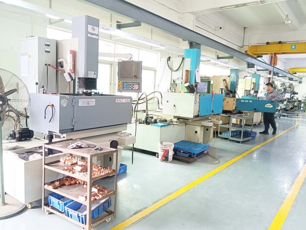 Home 8 mold edm sparking dOqDG0o32zflBo3R