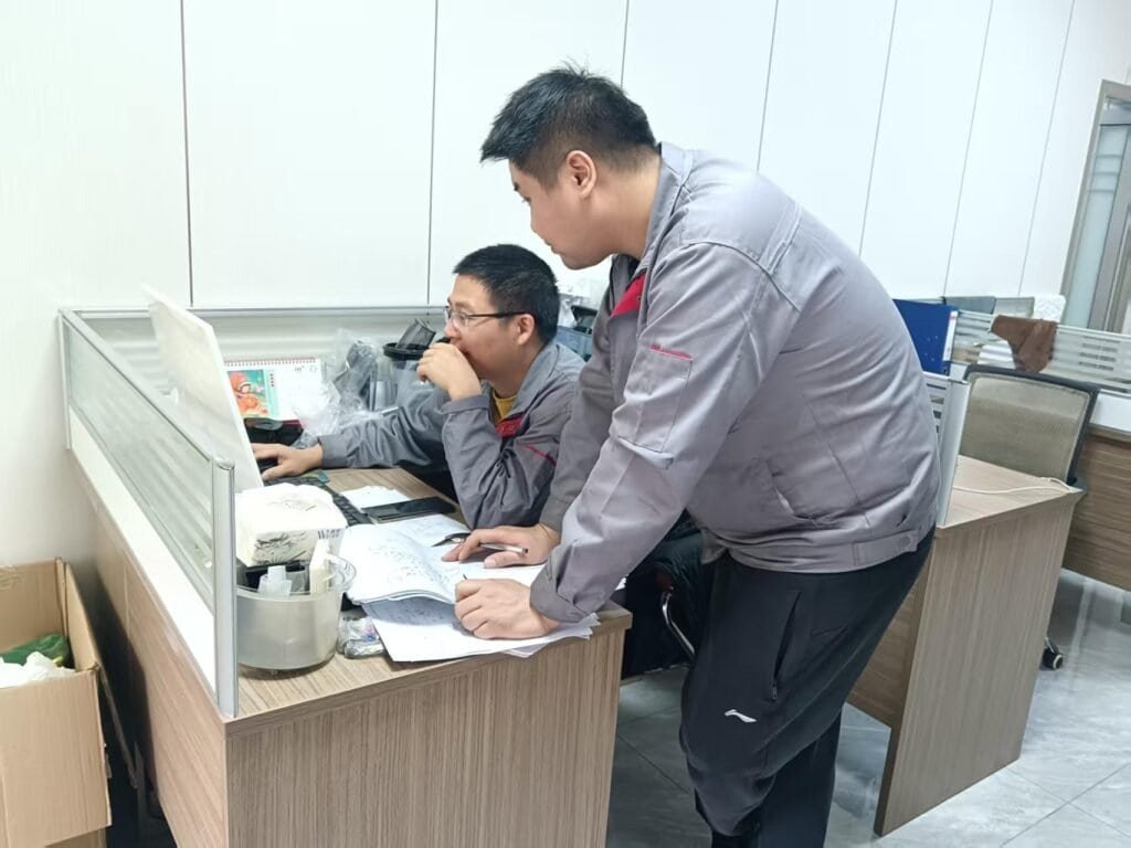 Home 5 moud engineer mold design AVLaRXJMzOUBXReO